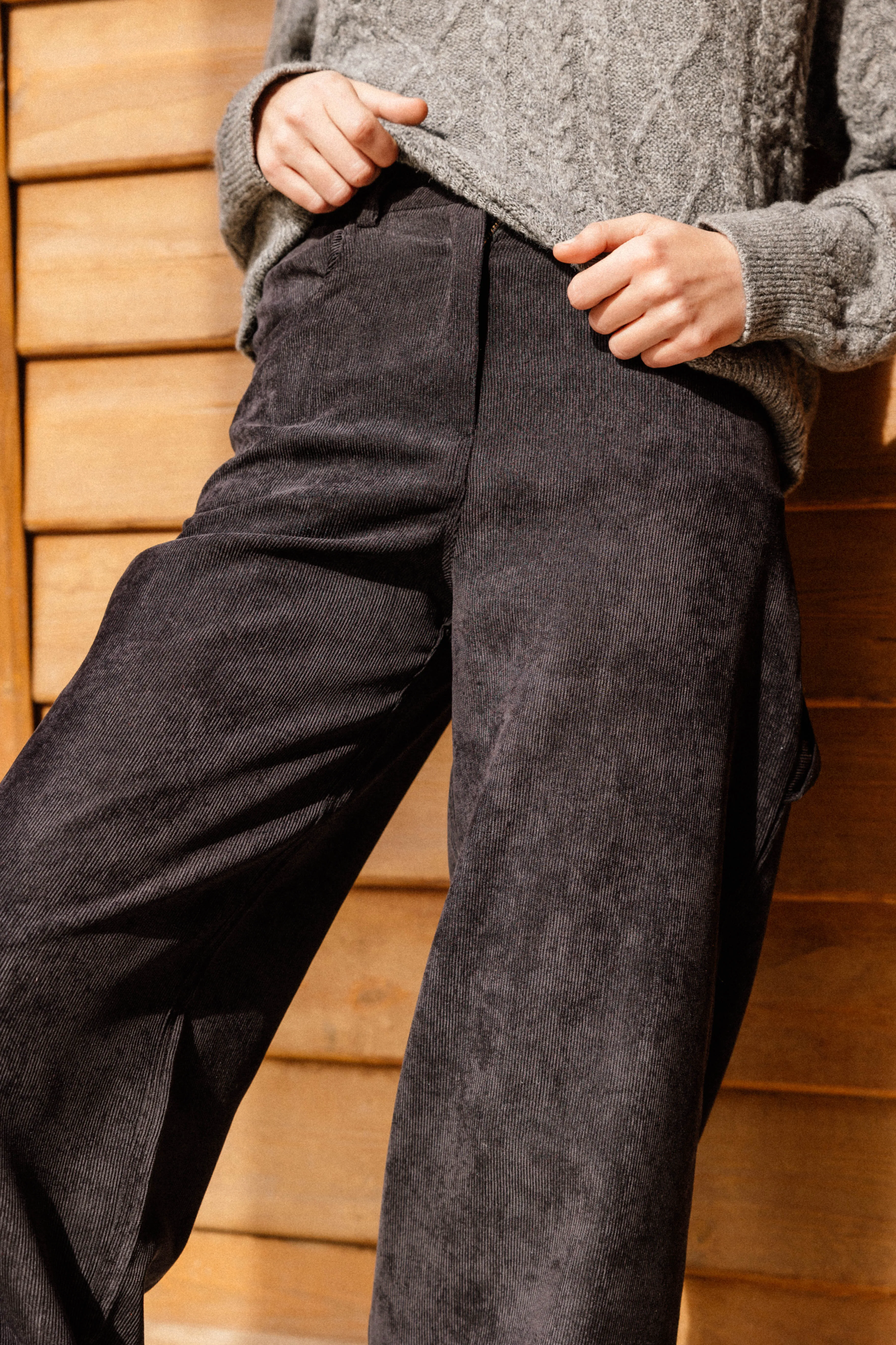 CORDUROY STRAIGHT FIT PANTS BLACK