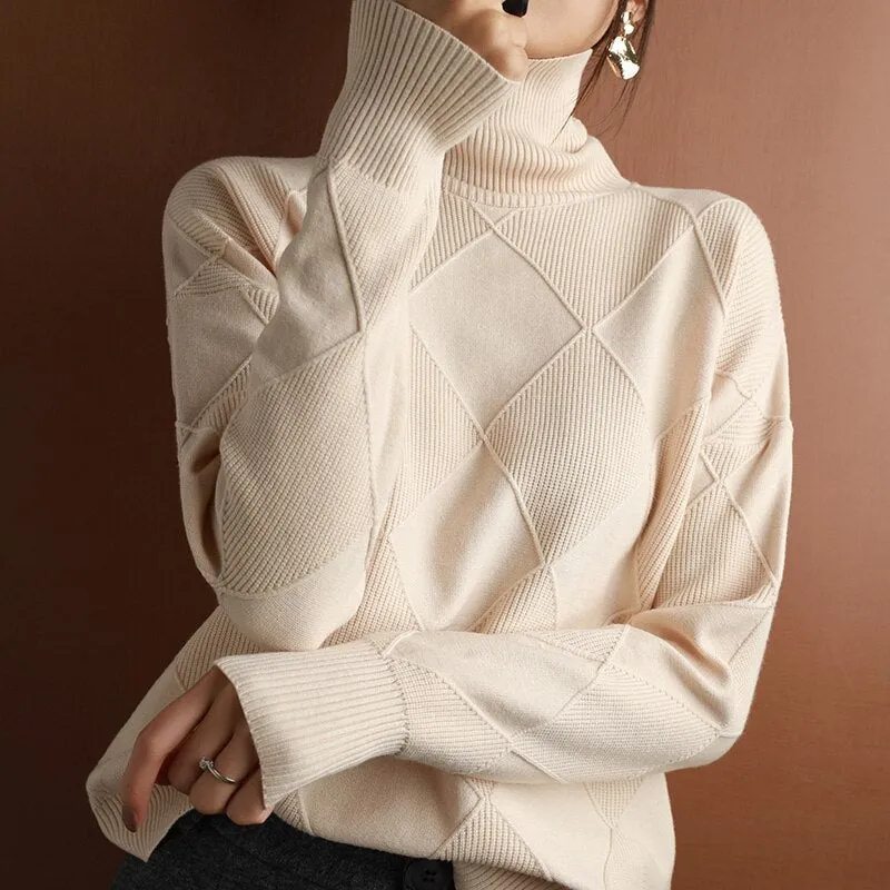 Layla - Women's Warm Neck Sweater