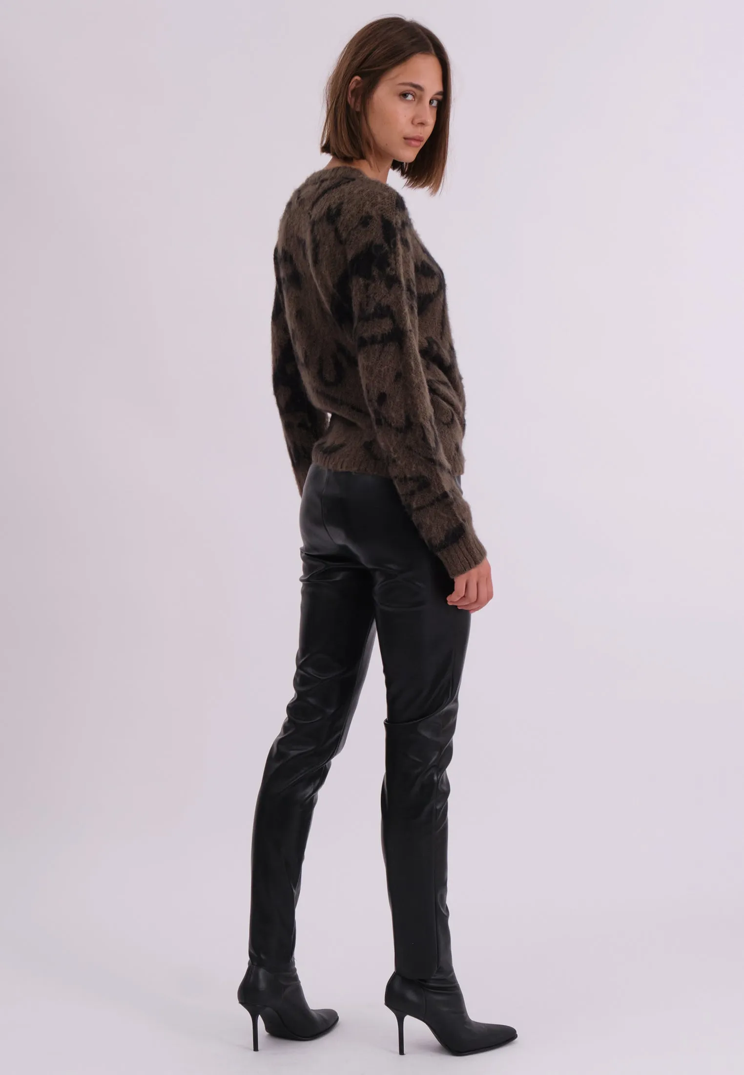 REVERSE JUMPER KHAKI & BLACK