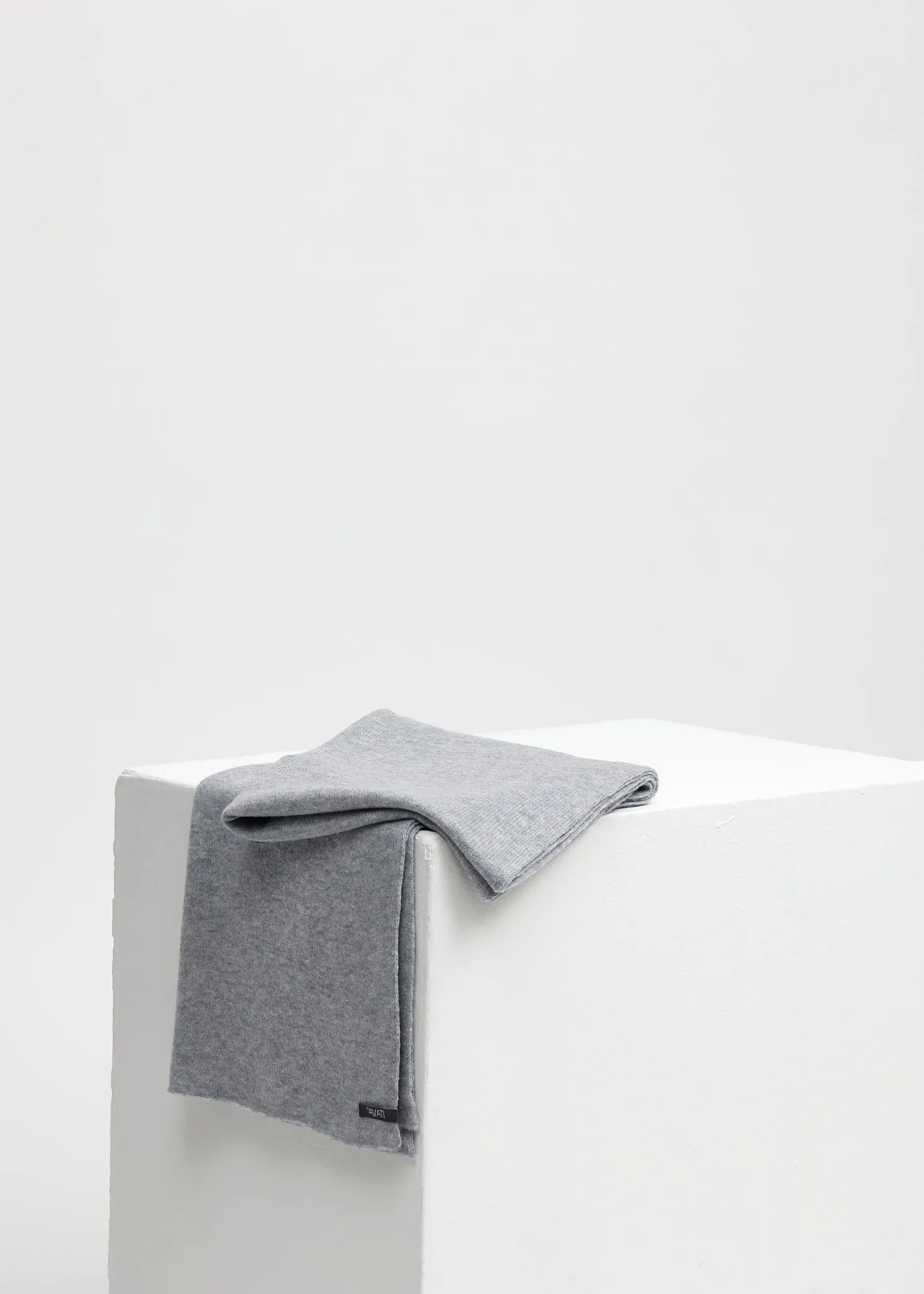 SOFT MERINO WOOL SCARF GREY