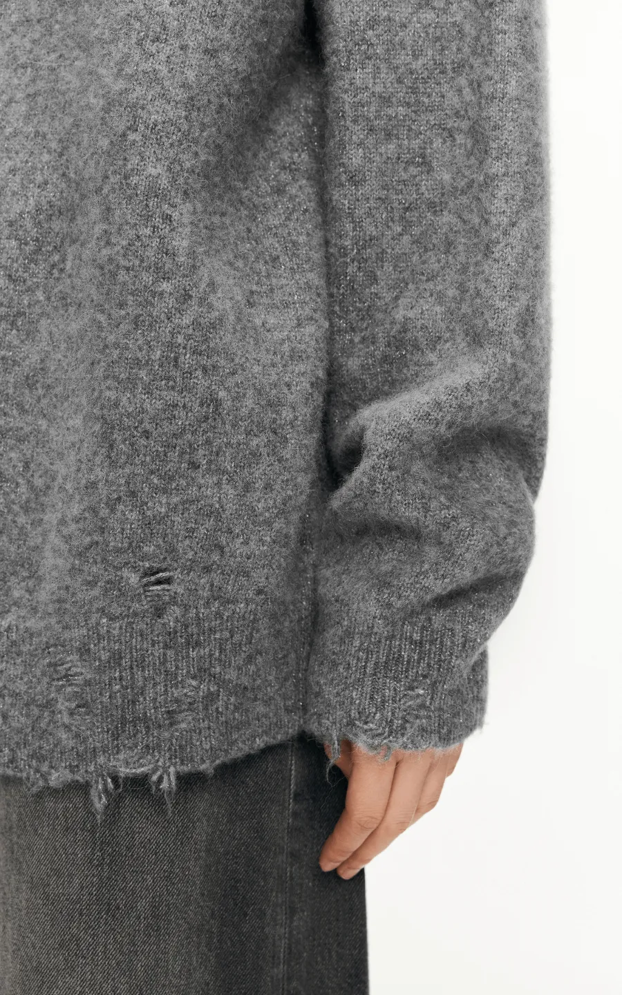 Sweater / JNBY Relaxed Metallic-Threading Sweater